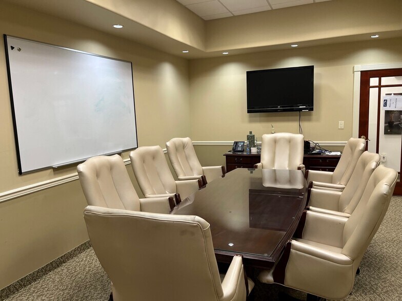 More Photos Of 516 State Route 33, Millstone Township Medical For Sale