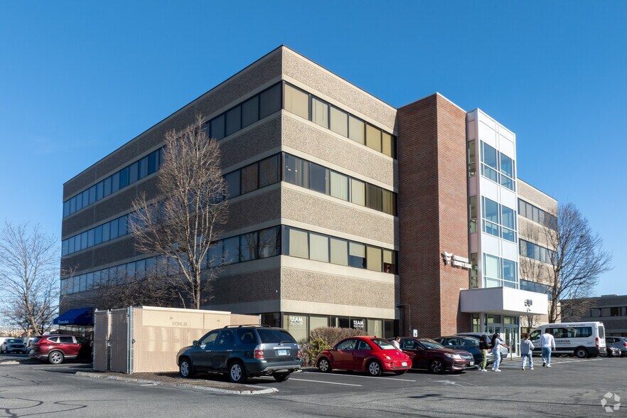 More Photos Of 90 Everett Ave, Chelsea Medical For Lease