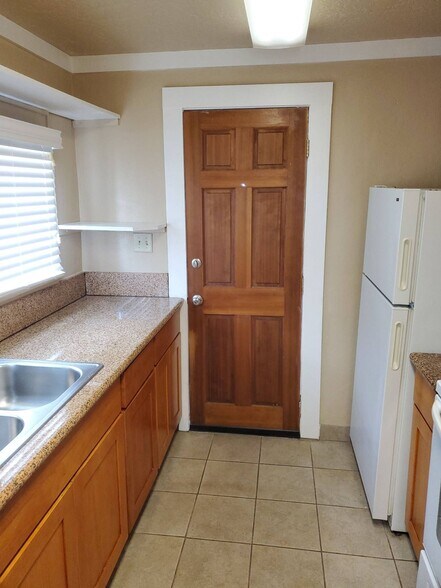 More Photos Of 1209-1215 Shortridge St SE, Albany Office Residential For Sale