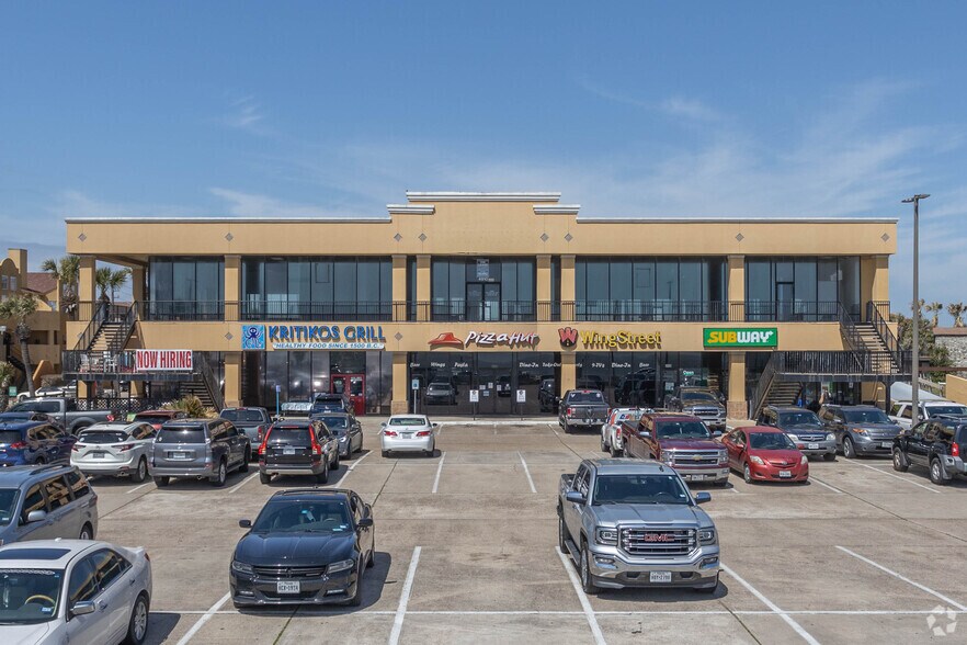 More Photos Of 4908-4920 Seawall Blvd, Galveston Restaurant For Lease