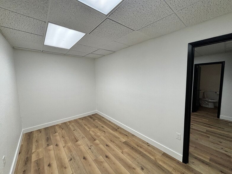 More Photos Of 2185 Liberty St NE, Salem Medical For Lease