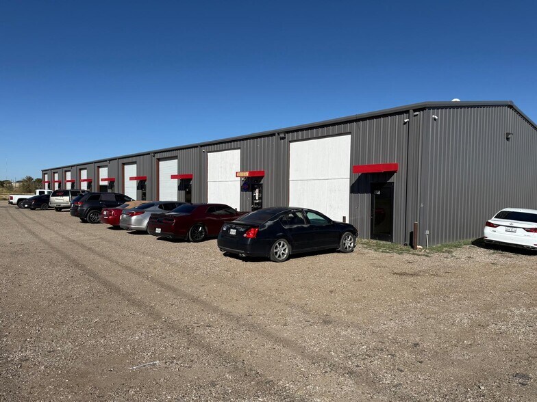More Photos Of 12301 County Road 2300 rd, Lubbock Warehouse For Sale