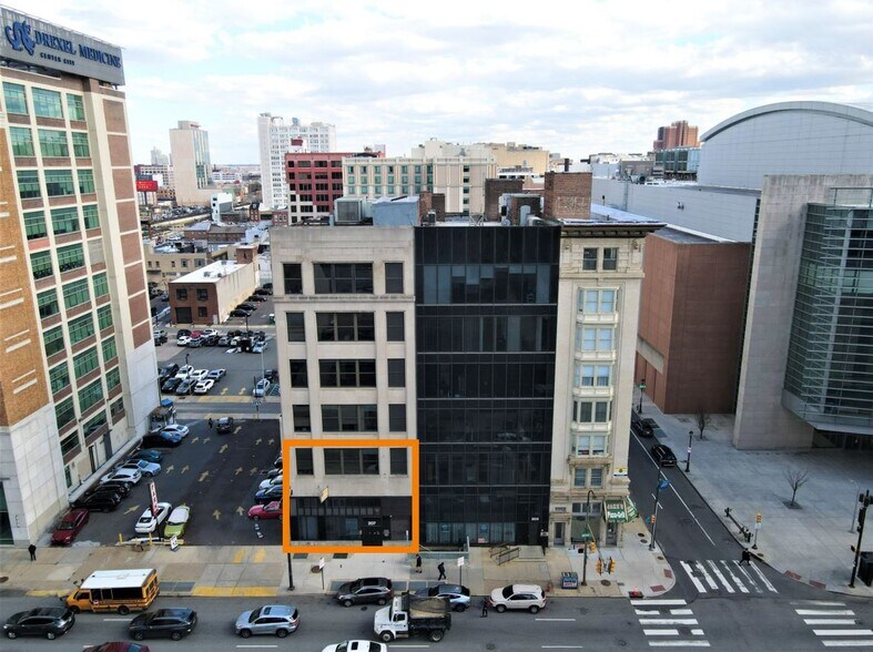 More Photos Of 205 N Broad St, Philadelphia Medical For Lease