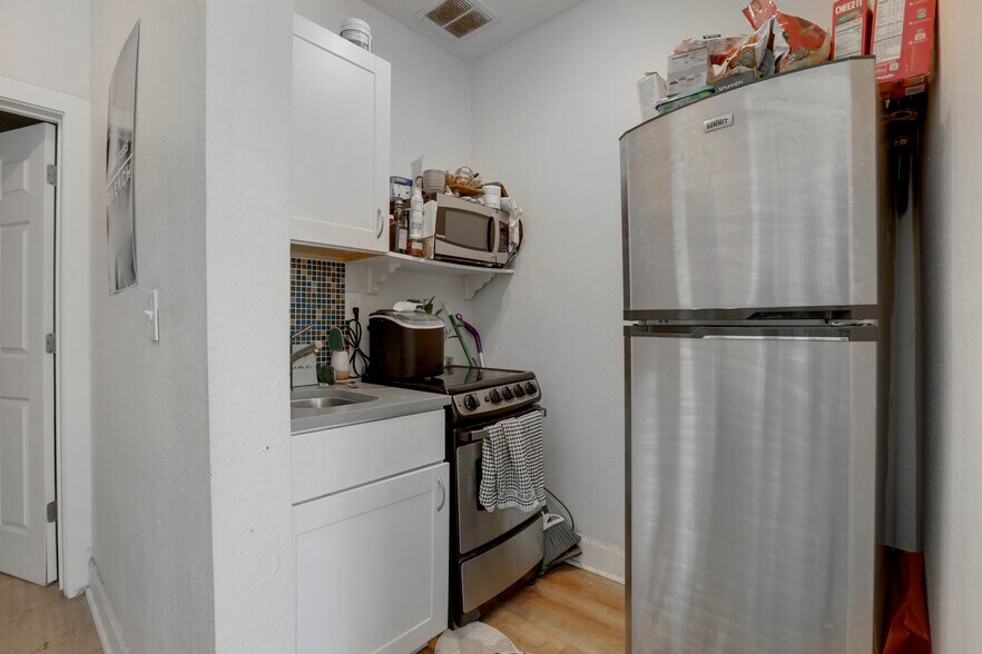 More Photos Of 1671 Washington St, Denver Apartments For Sale