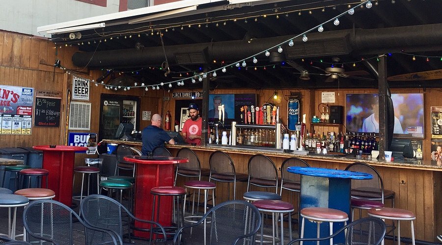 More Photos Of 928 W Wyandotte St, Kansas City Restaurant For Sale