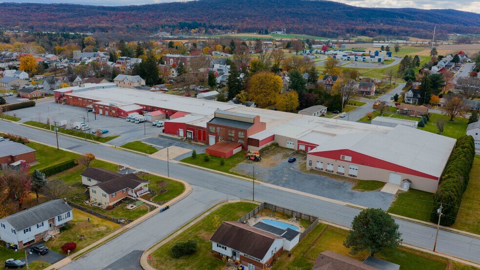 More Photos Of 30 N 3rd St, Womelsdorf Industrial For Sale