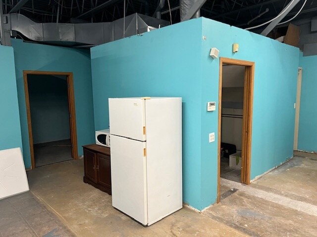 More Photos Of 211-219 S Walter Ave, Appleton Unknown For Lease