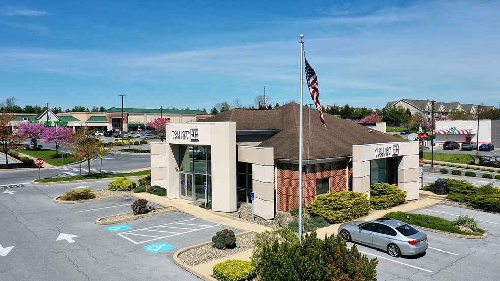 More Photos Of 749-809 E Main St, Mount Joy Unknown For Lease