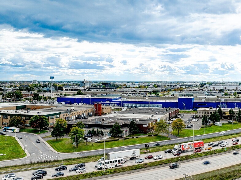 More Photos Of 6434 Rte Transcanadienne, Saint-Laurent Light Distribution For Lease