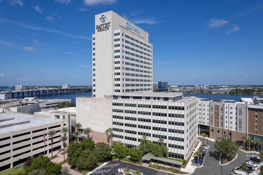 More Photos Of 841 Prudential Dr, Jacksonville Unknown For Lease