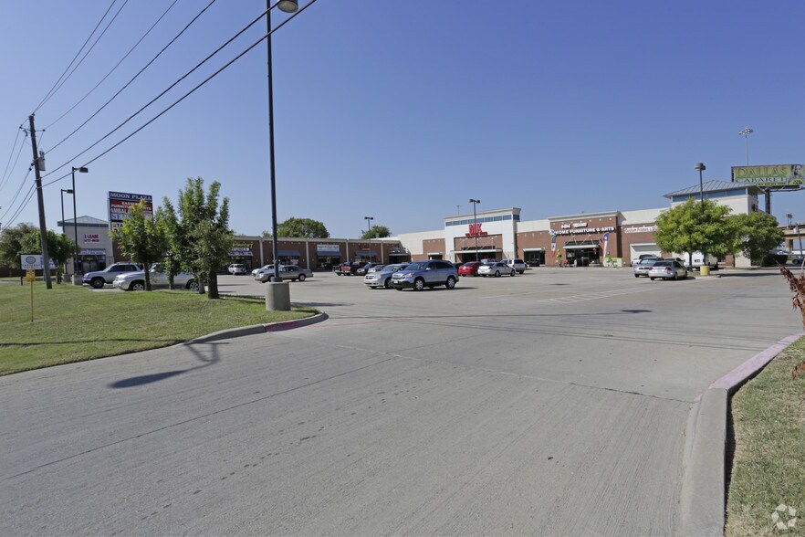 More Photos Of 11637 Harry Hines Blvd, Dallas General Retail For Sale