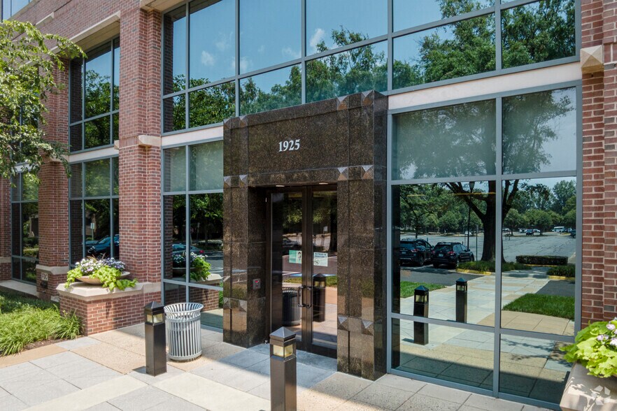 More Photos Of 1925 Isaac Newton Sq. East Sq, Reston Office For Lease