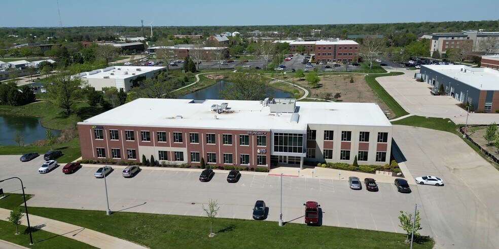Primary Photo Of 1907 S 4th St, Champaign Office For Lease