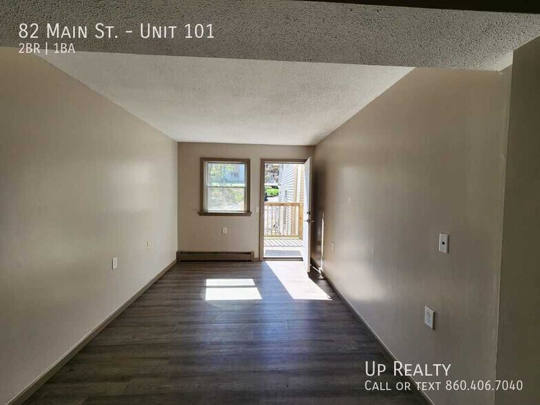 More Photos Of 82 Main St, East Hampton Apartments For Lease