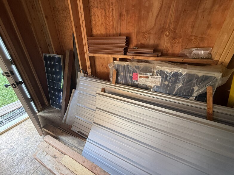 More Photos Of NHN (Nizina Road) McCarthy, Glennallen Specialty For Sale