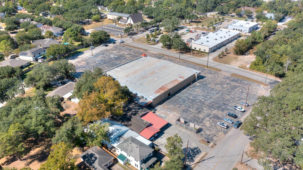 More Photos Of 5819 10th St, Katy Storefront For Sale