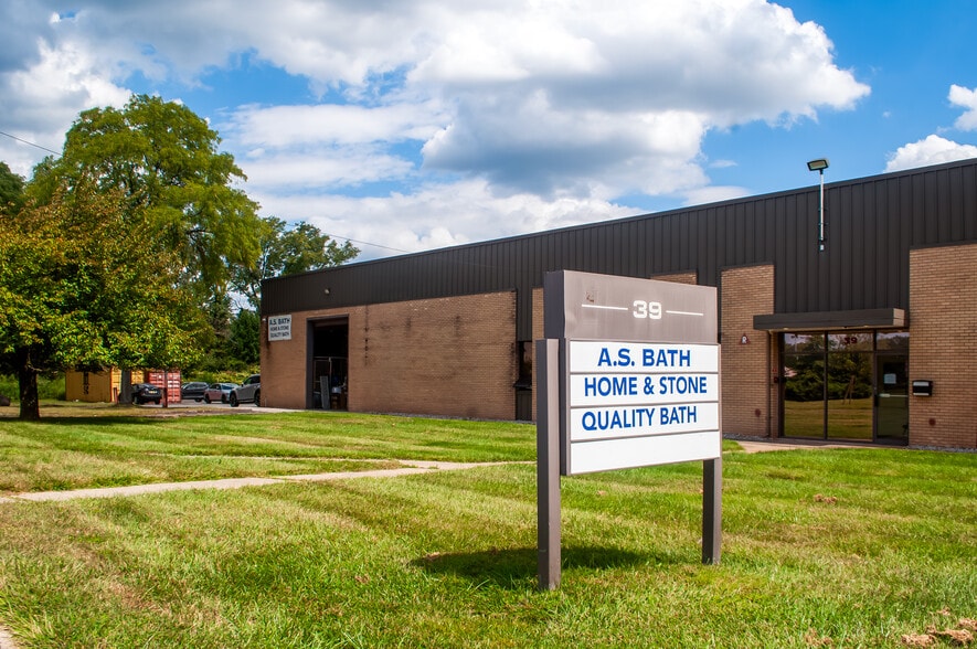 More Photos Of 39 Progress St, Edison Warehouse For Sale