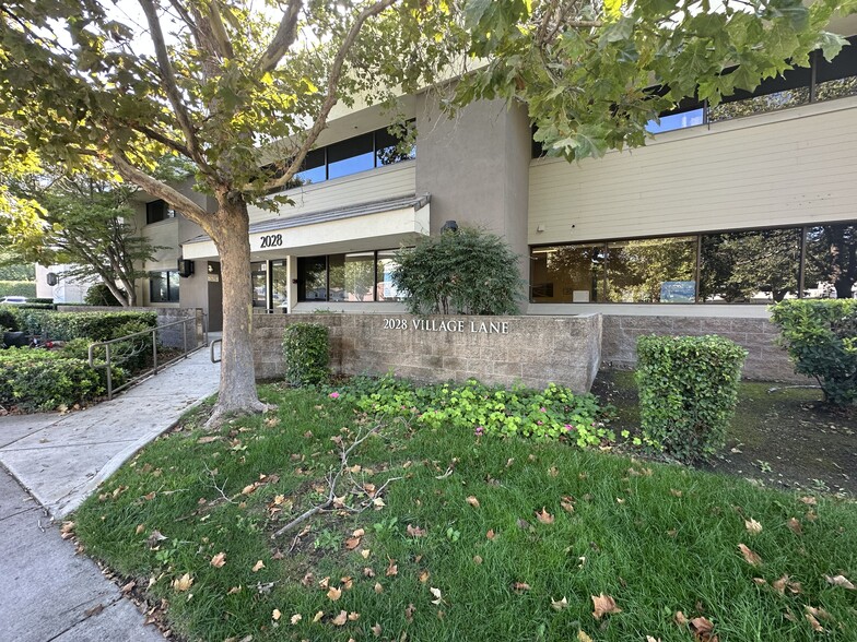 Primary Photo Of 2028 Village Ln, Solvang Medical For Lease