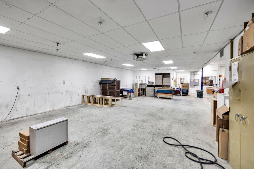 More Photos Of 54465 29 Palms Highway, Yucca Valley Warehouse For Sale