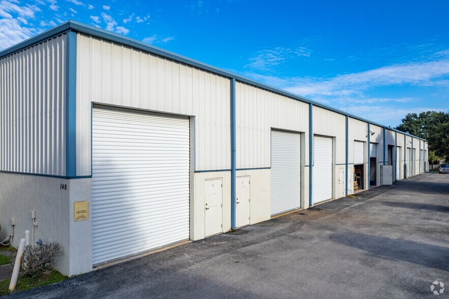 Primary Photo Of 140 Oscar Hill Rd, Tarpon Springs Light Manufacturing For Lease