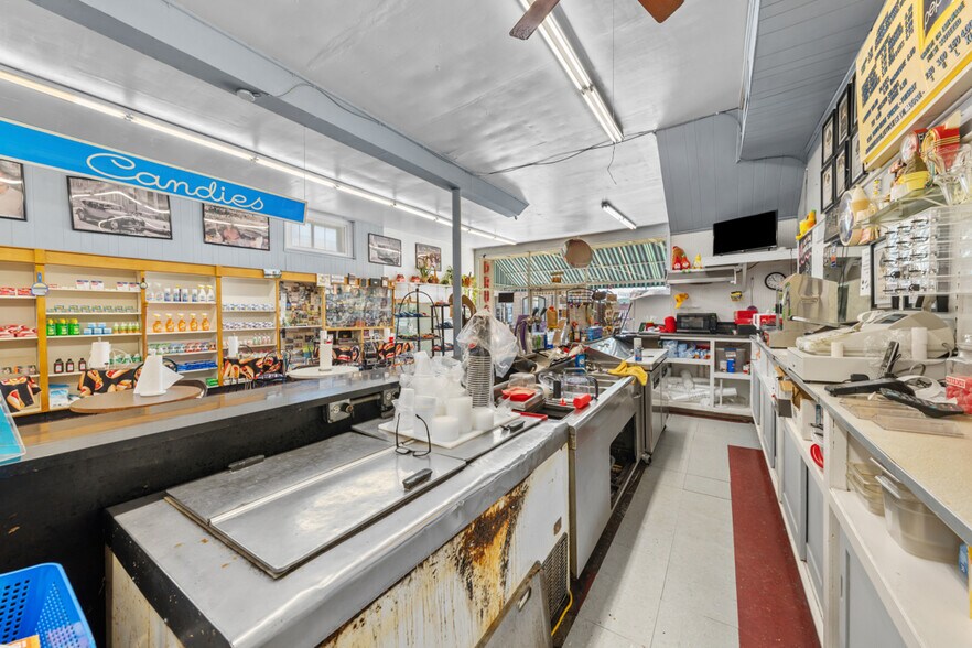 More Photos Of 117 N Main St, Roxboro Storefront Retail Office For Sale