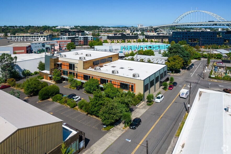 More Photos Of 1969-2001 NW 19th Ave, Portland Office For Sale