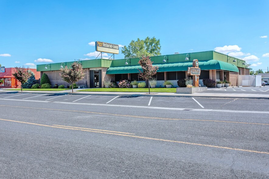 More Photos Of 710 S Columbia Ave, Connell Restaurant For Sale