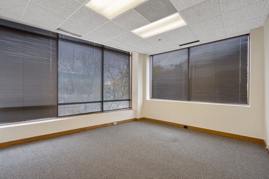 More Photos Of 344 W Genesee St, Syracuse Loft Creative Space For Lease