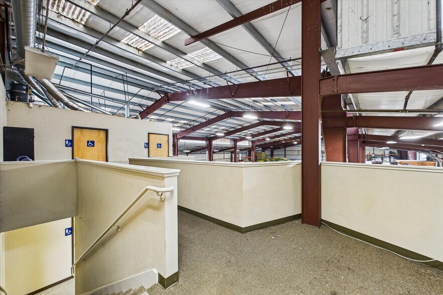 More Photos Of 1593 Market St, Ferndale General Retail For Sale