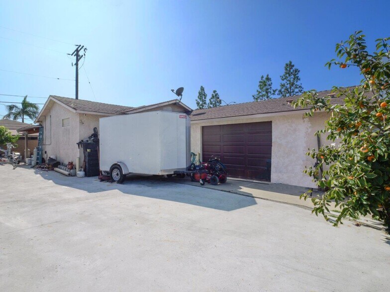 More Photos Of 22118 Avalon Blvd, Carson Medical For Sale
