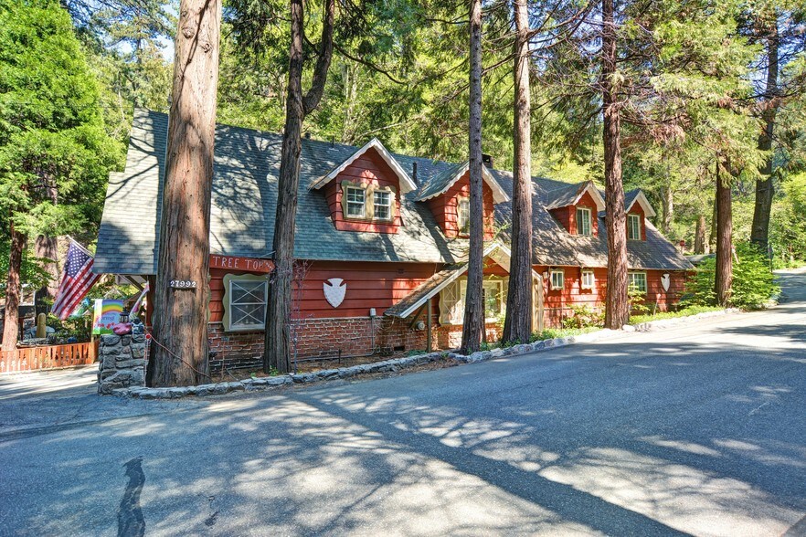 More Photos Of 27992 Rainbow Dr, Lake Arrowhead Hospitality For Sale