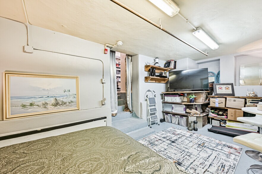 More Photos Of 2425 Strand St, Galveston Restaurant For Sale