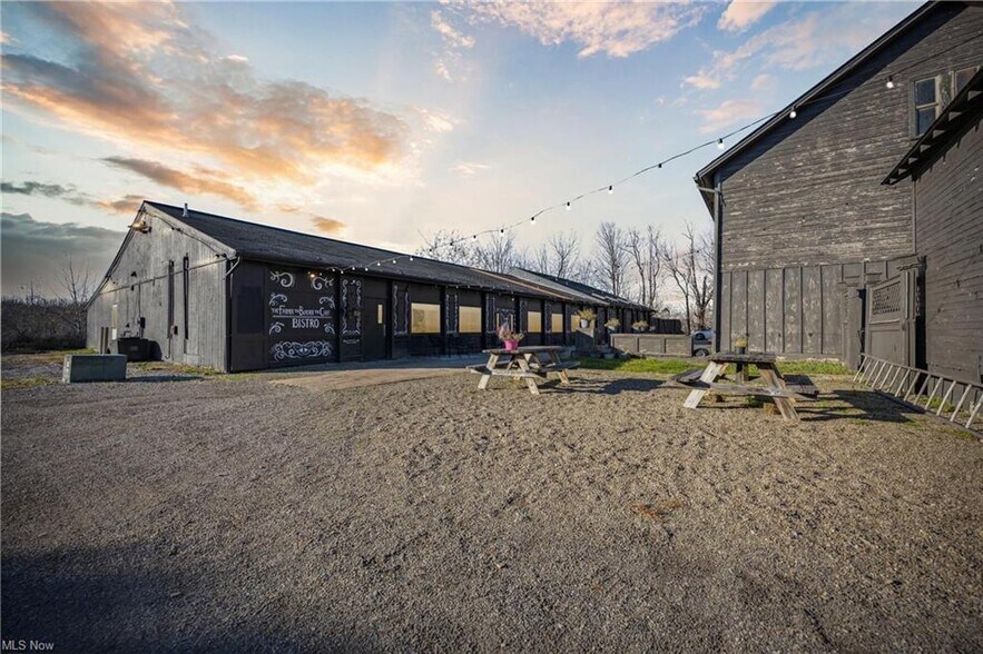 More Photos Of 1591 OH-45, Austinburg Restaurant For Sale