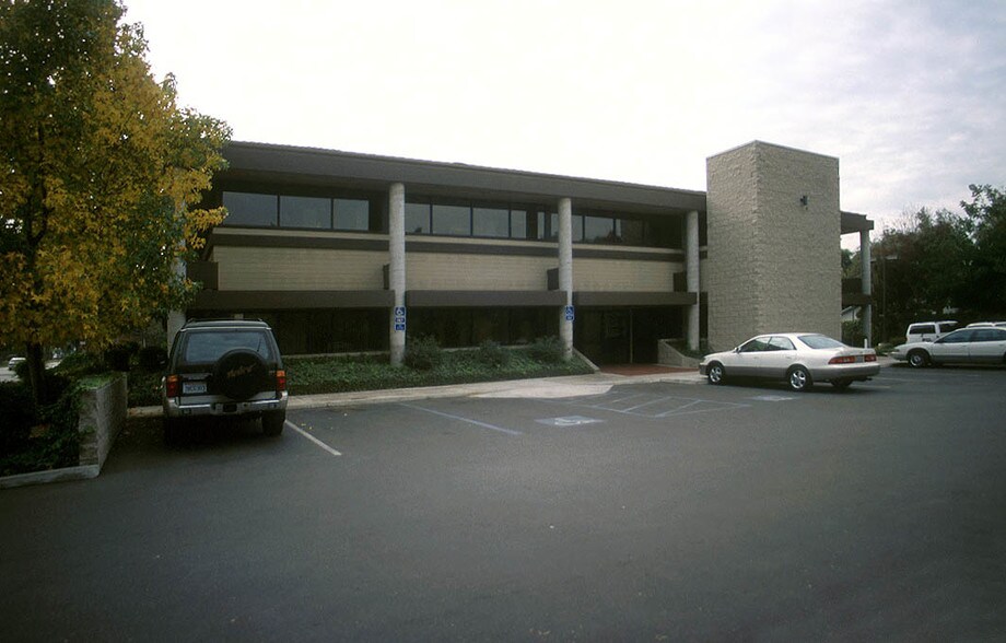 More Photos Of 4515 Central Ave, Riverside Medical For Lease
