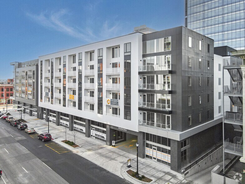 More Photos Of 231 N Pennslvania St, Indianapolis Apartments For Lease