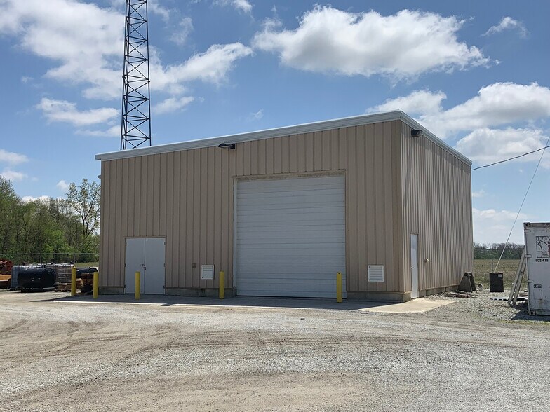 More Photos Of 2959 S US 23, Alvada Light Distribution For Lease