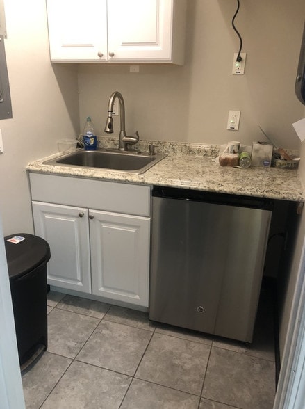 More Photos Of 13555 Automobile Blvd, Clearwater Medical For Lease