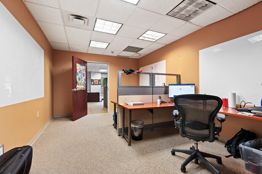 More Photos Of 5000 Stonewood Dr, Wexford Medical For Lease