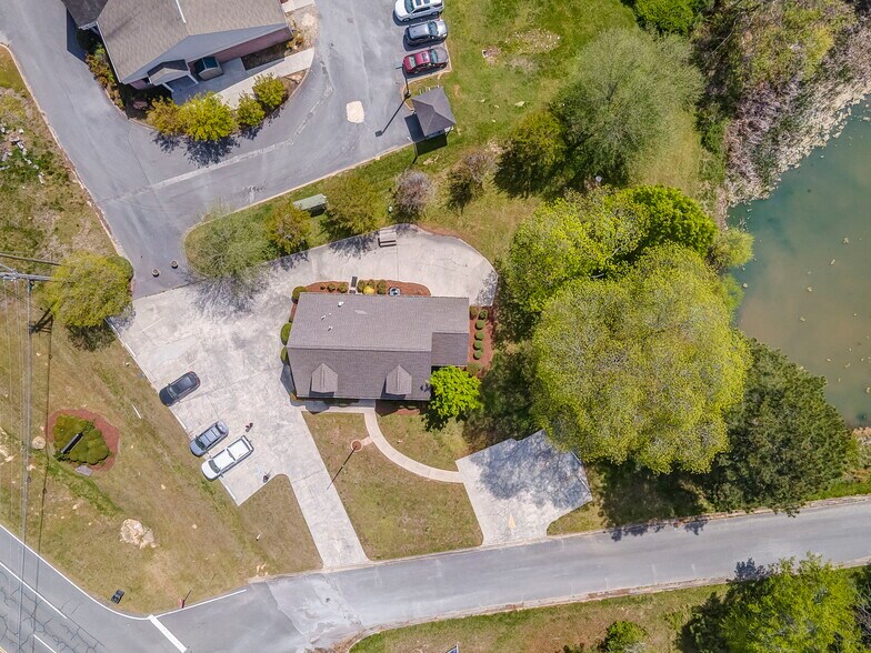 More Photos Of GA Hwy 136, LaFayette Bank For Sale