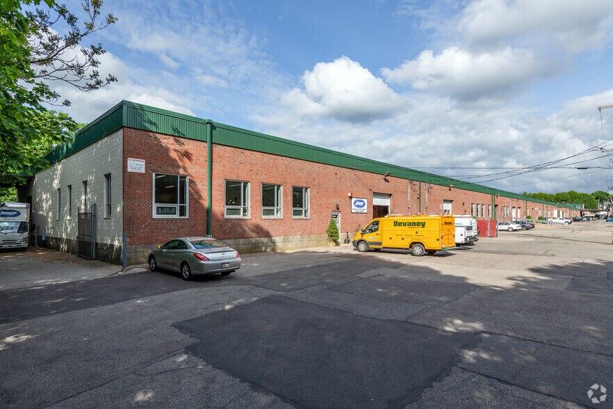 More Photos Of 105 Commerce Way, Dedham Warehouse For Lease