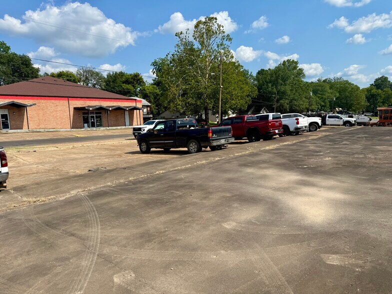 More Photos Of 1160 Clarksville st, Paris Land For Sale