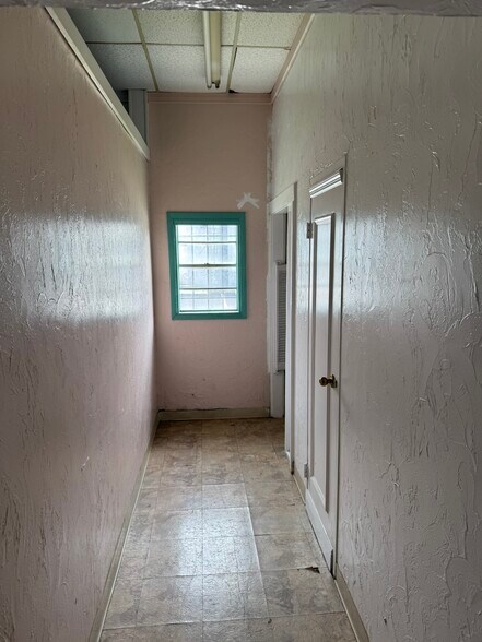 More Photos Of 8485 S US Highway 17/92, Casselberry Storefront Retail Office For Lease