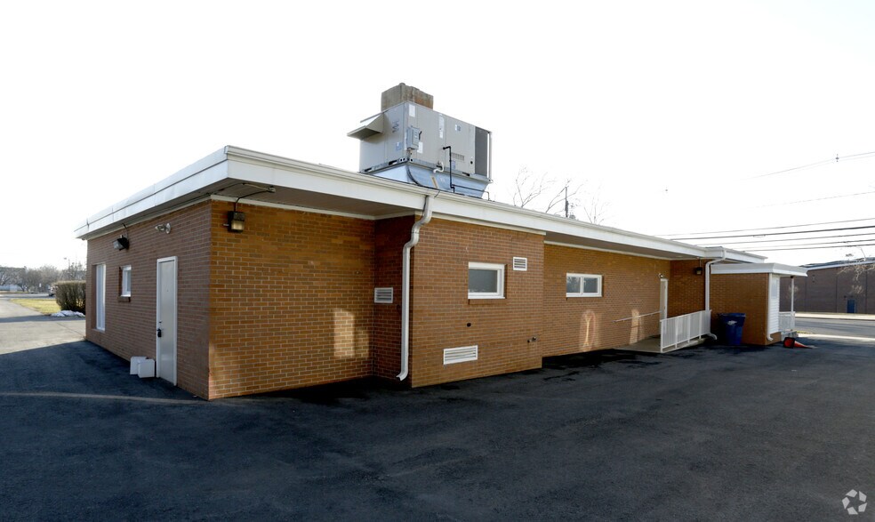 More Photos Of 854 Livingston Ave, North Brunswick Office For Sale