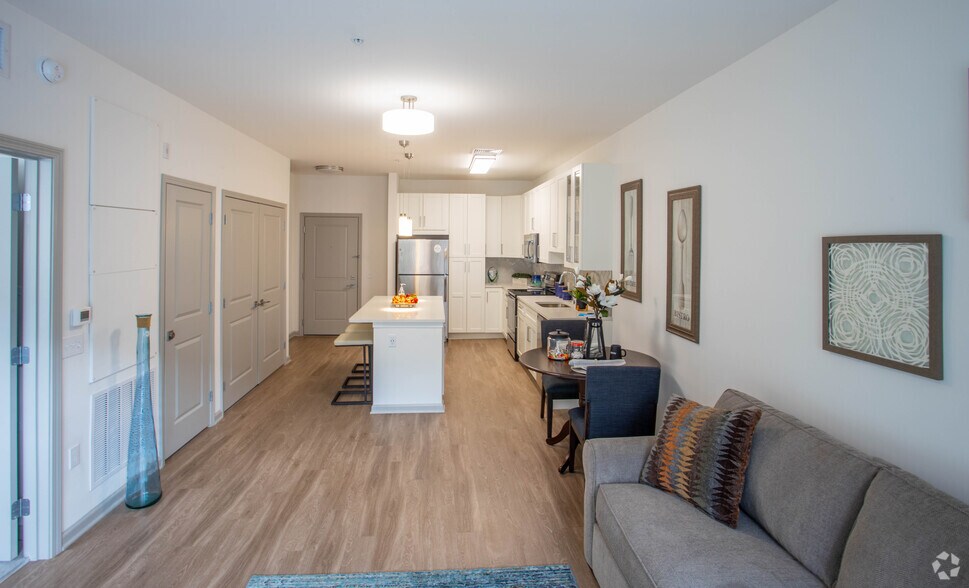 More Photos Of 1100 Market St, Dresher Multifamily For Sale