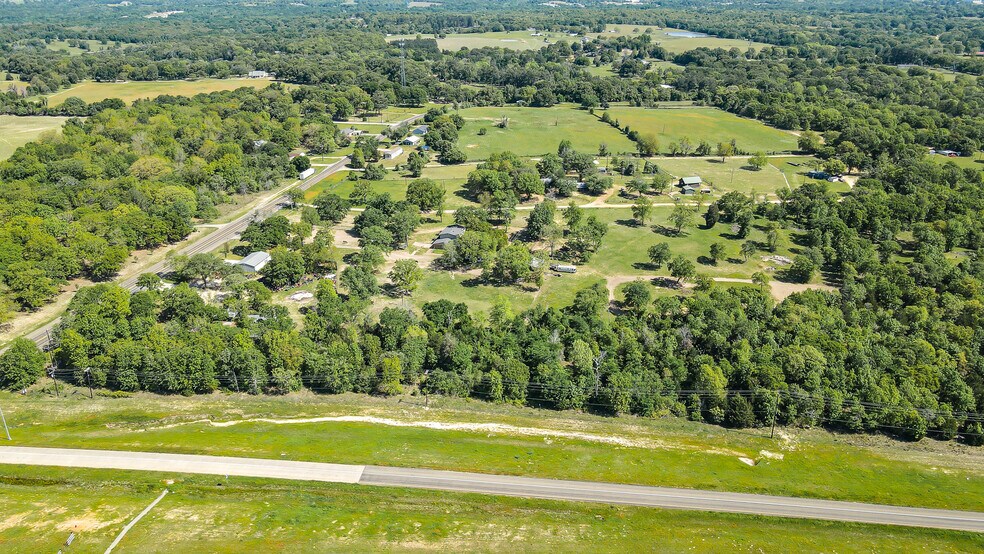 More Photos Of NEC TX-7 & FM 2494 loop, Athens Land For Sale