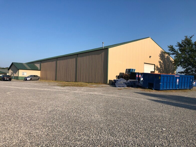 More Photos Of 1605 Adams St, Marion Industrial For Sale
