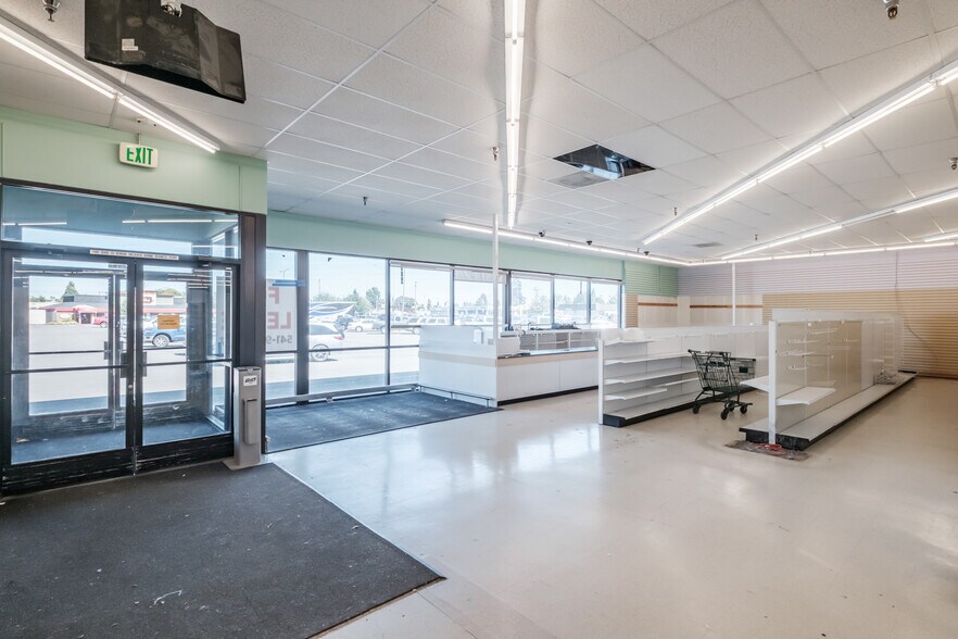 More Photos Of 2248 Santiam Hwy SE, Albany Freestanding For Lease