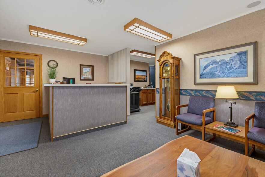 More Photos Of 924 Quincy St, Rapid City Office Residential For Sale
