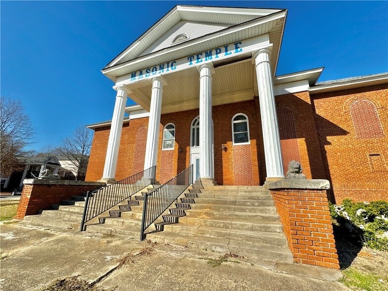 More Photos Of 439 NE Main St, Easley Lodge Meeting Hall For Sale