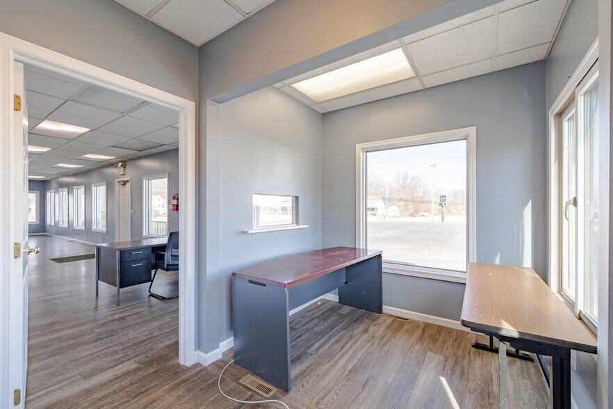 More Photos Of 1408 Ashland Rd, Mansfield Auto Dealership For Sale